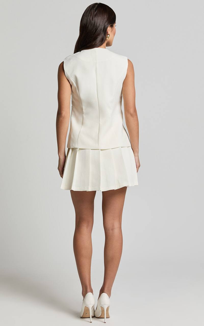 NOELLE CLASSIC BUTTONED SET